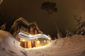 Гостиница Tahkonhovi Guesthouse, Нильсия